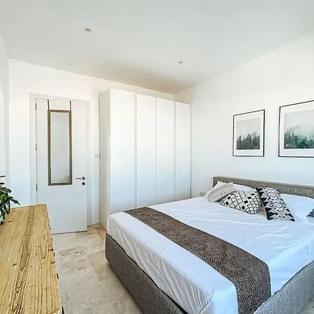 Valletta Vista Penthouse Where Sky Meets History By Solea Σλιέμα